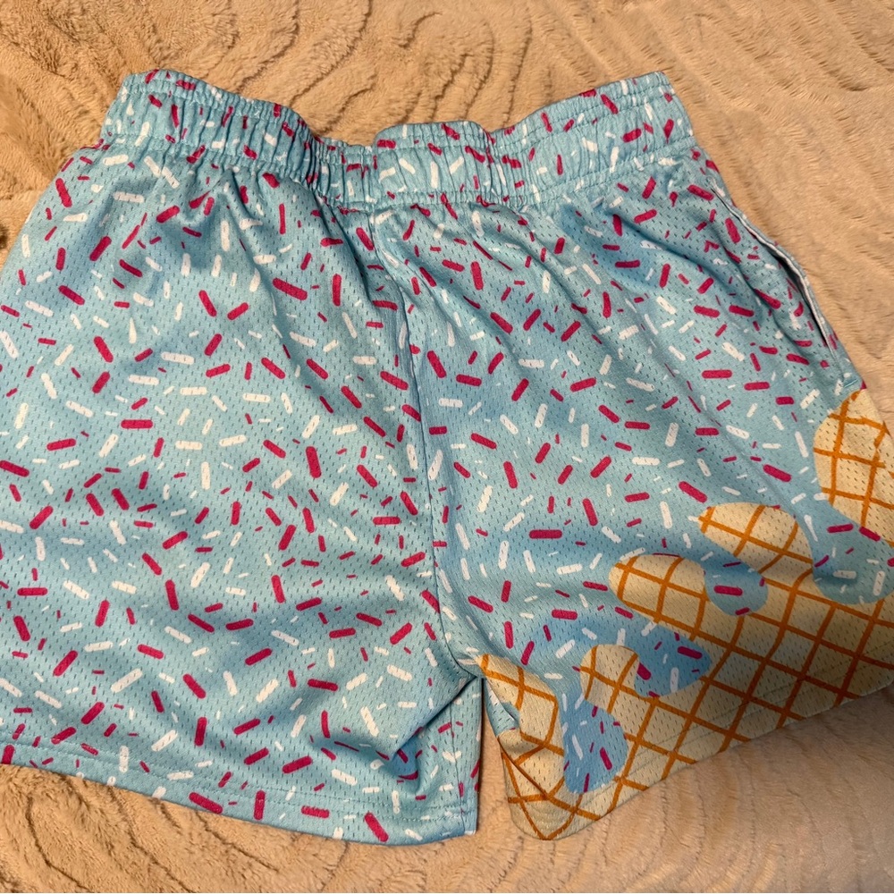 Colorful Patterned Shorts - Picture 2 of 3